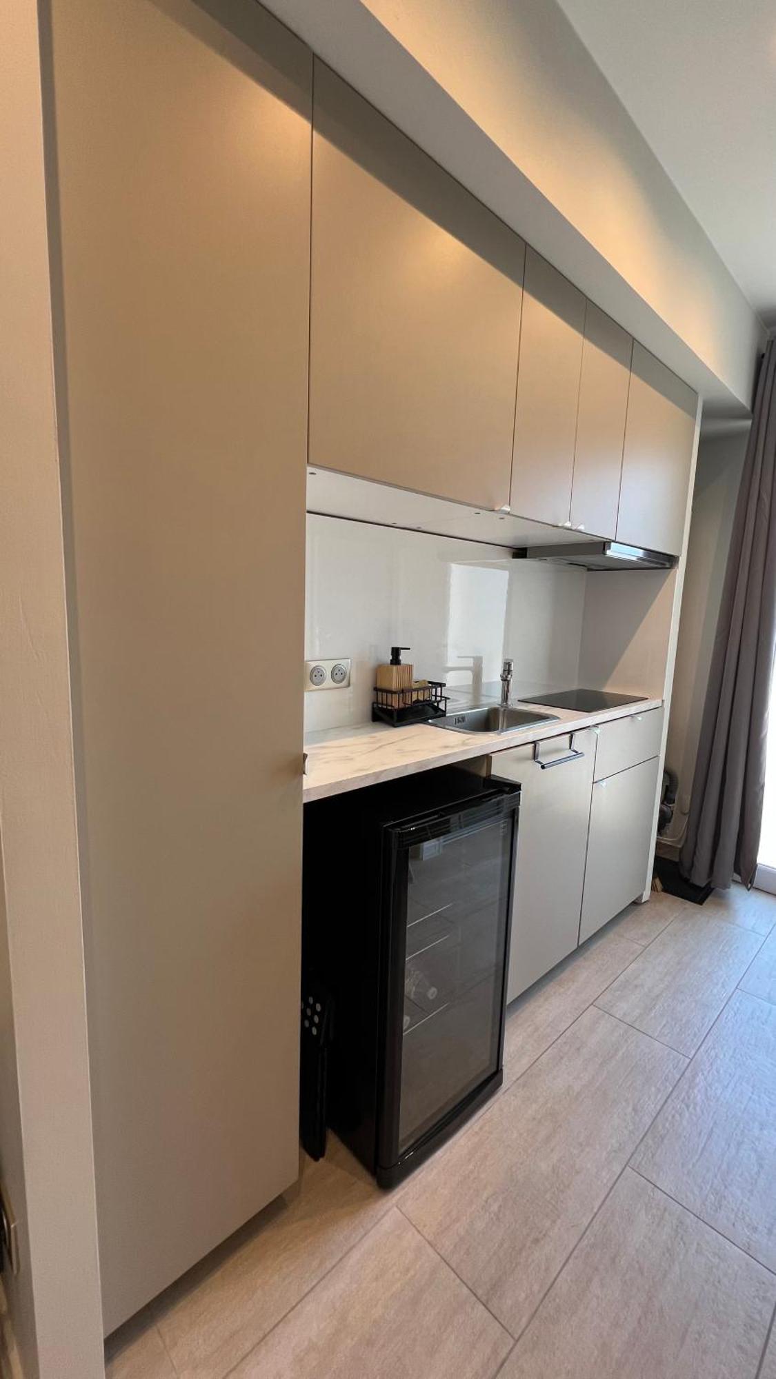 Studio Piscine Partagee Parking Securise Saint-Yrieix-sur-Charente Εξωτερικό φωτογραφία